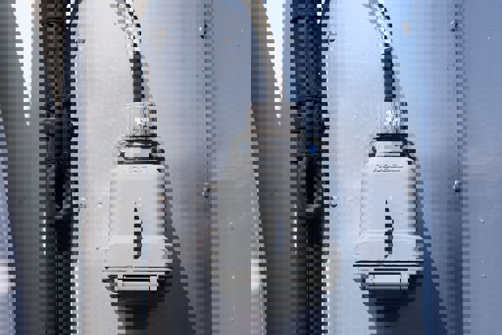 Used 2023 Ford F650 2WD Regular Cab Super Duty image 18