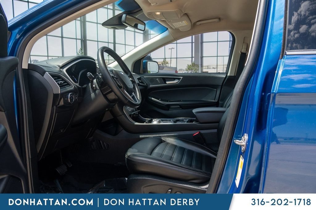 Used 2020 Ford Edge SEL w/ Convenience Package AWD/4WD image 3