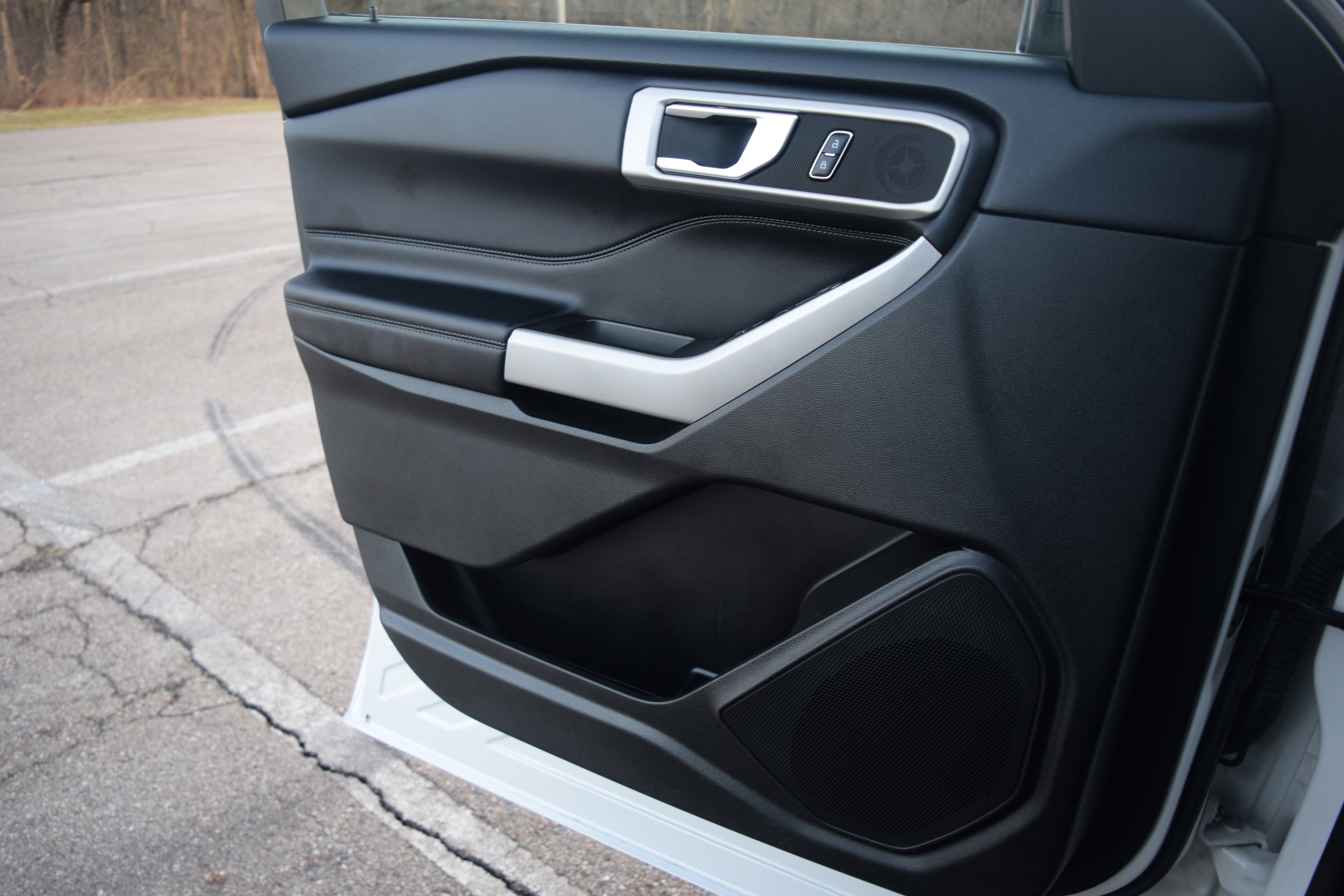 Used 2023 Ford Explorer XLT w/ Equipment Group 202A image 19