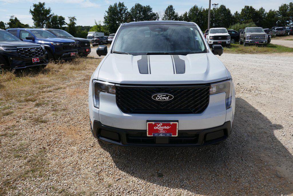 New 2025 Ford Maverick Lariat w/ Black Appearance Package image 10