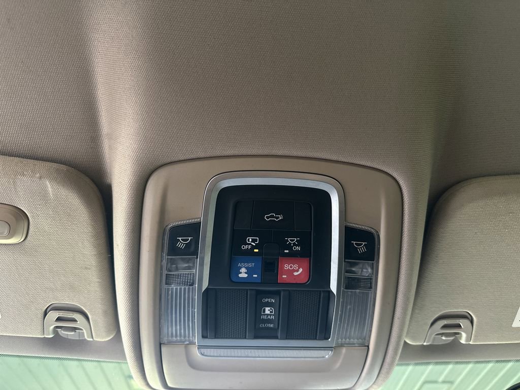 Used 2019 RAM 1500 Laramie AWD/4WD image 26