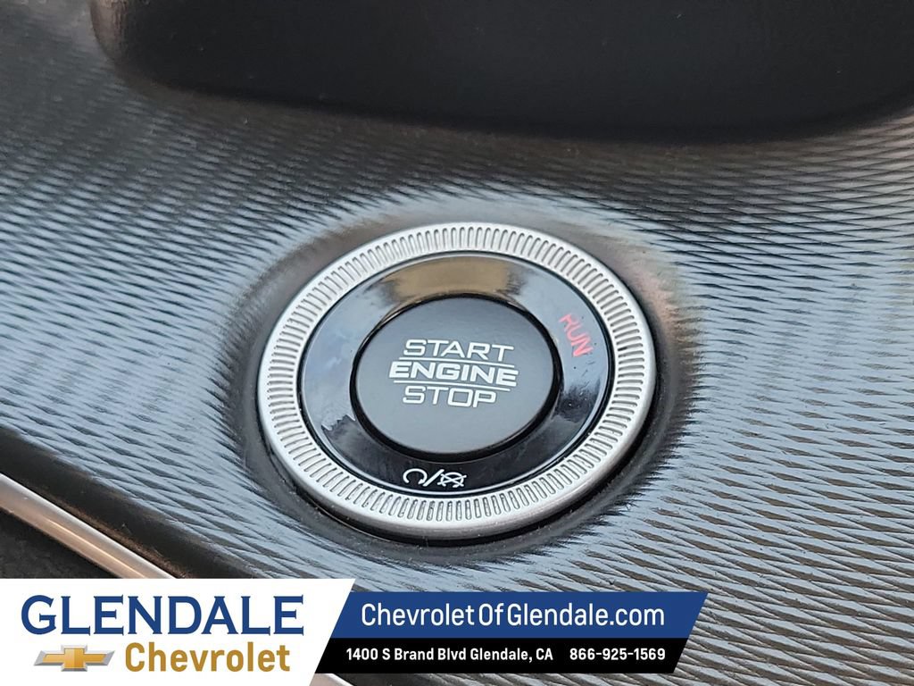 Used 2023 Jeep Grand Cherokee Laredo AWD/4WD image 32