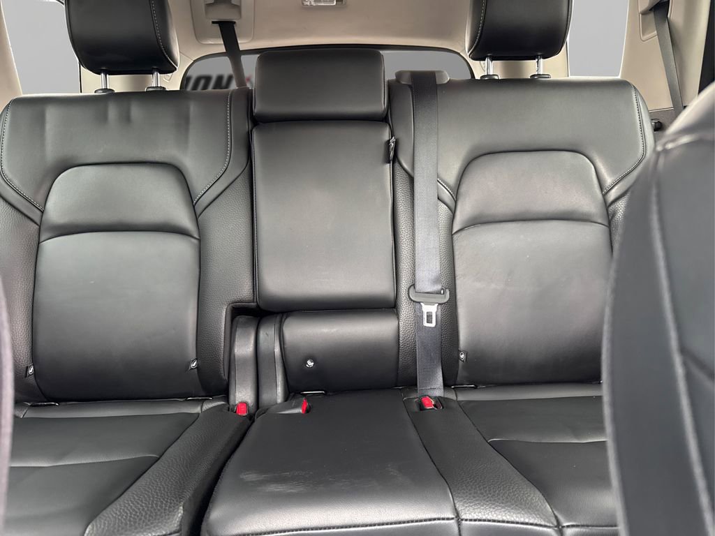 Used 2023 Nissan Pathfinder SL w/ Lighting Package (N92) AWD/4WD image 19