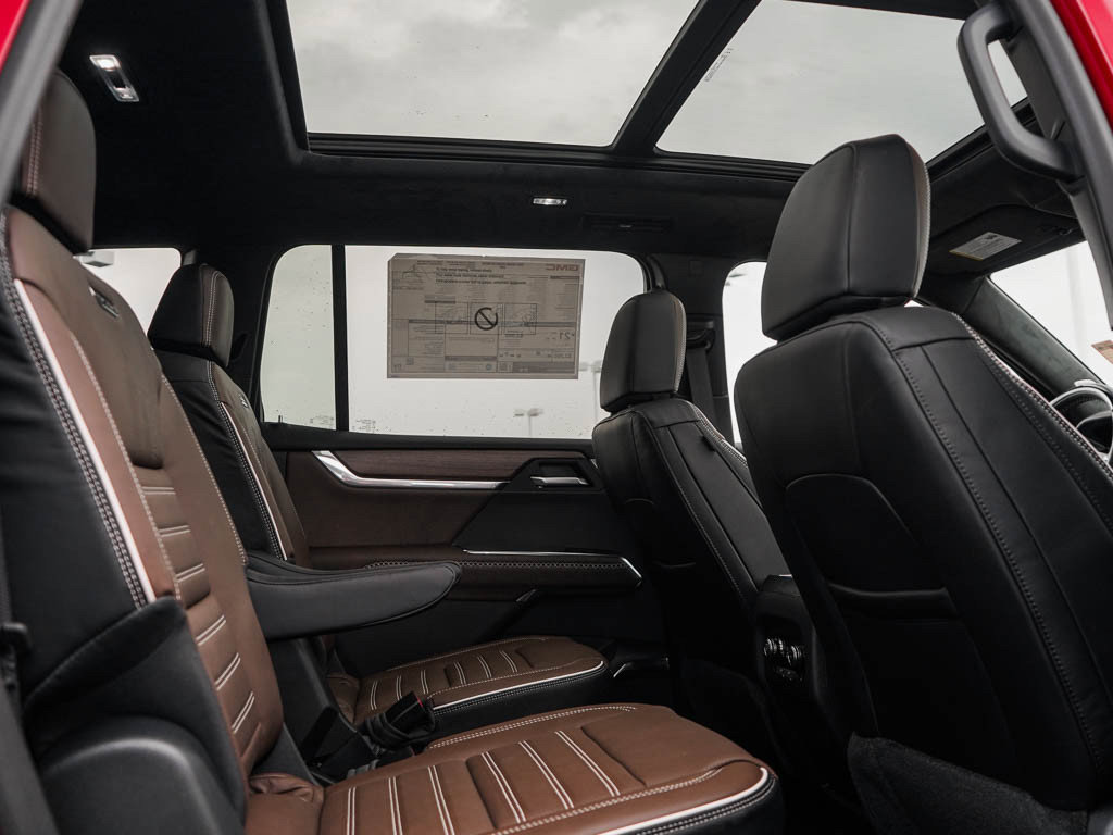 New 2027 GMC Acadia Denali Ultimate w/ LPO, Floor Liner Package AWD/4WD image 14