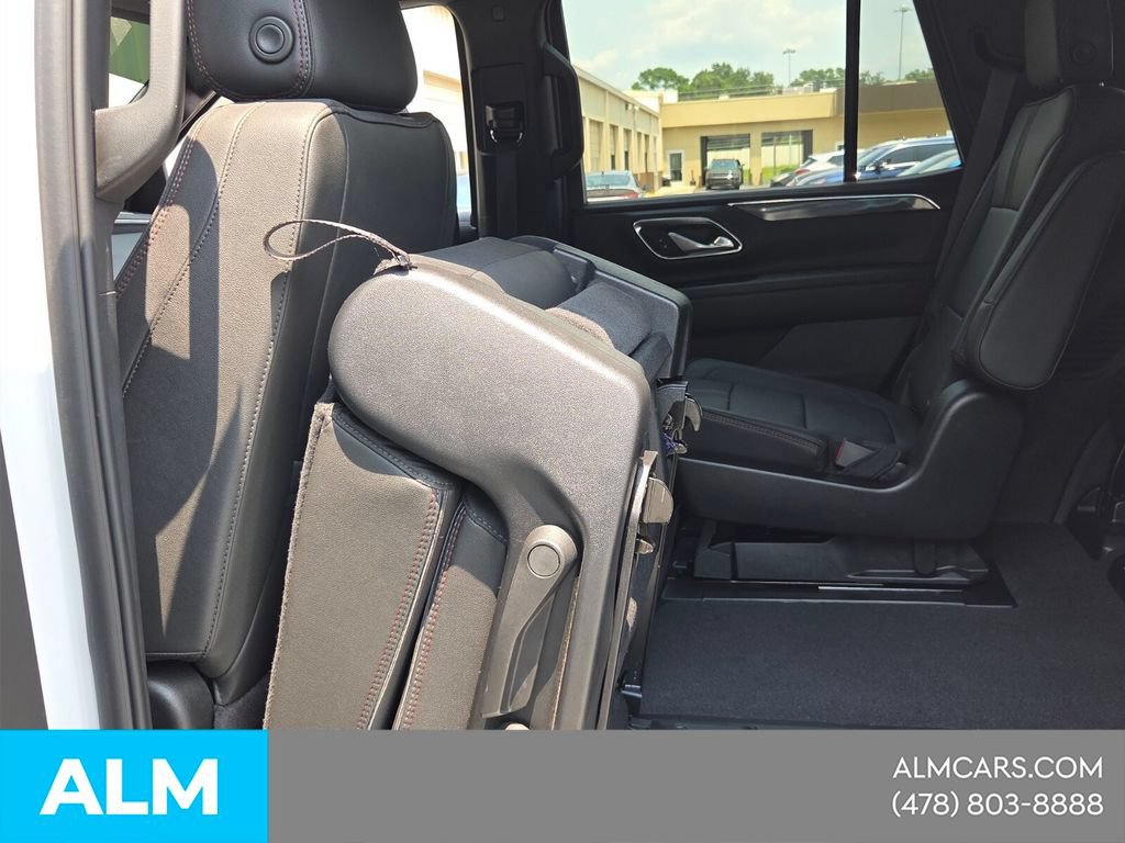 Used 2024 Chevrolet Tahoe RST w/ Luxury Package RWD image 6