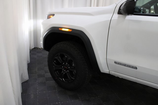 New 2025 GMC Canyon Elevation w/ Convenience Package image 8