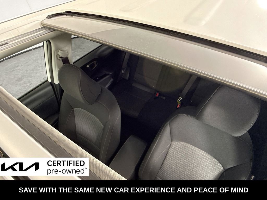 Certified 2025 Kia Soul EX image 27