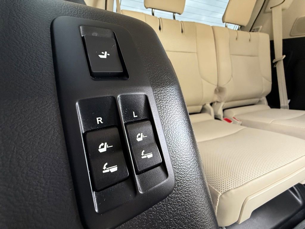 Certified 2022 Lexus GX 460 Premium w/ Accessory Package AWD/4WD image 22