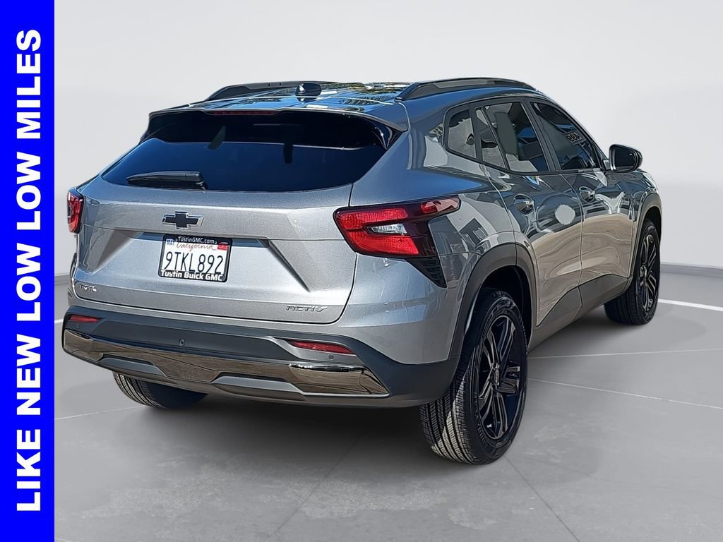 Used 2025 Chevrolet Trax ACTIV w/ Driver Confidence Package image 3