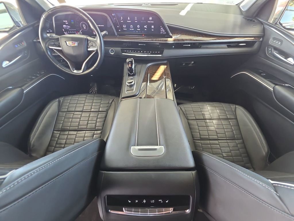 Certified 2024 Cadillac Escalade Premium Luxury Platinum image 21