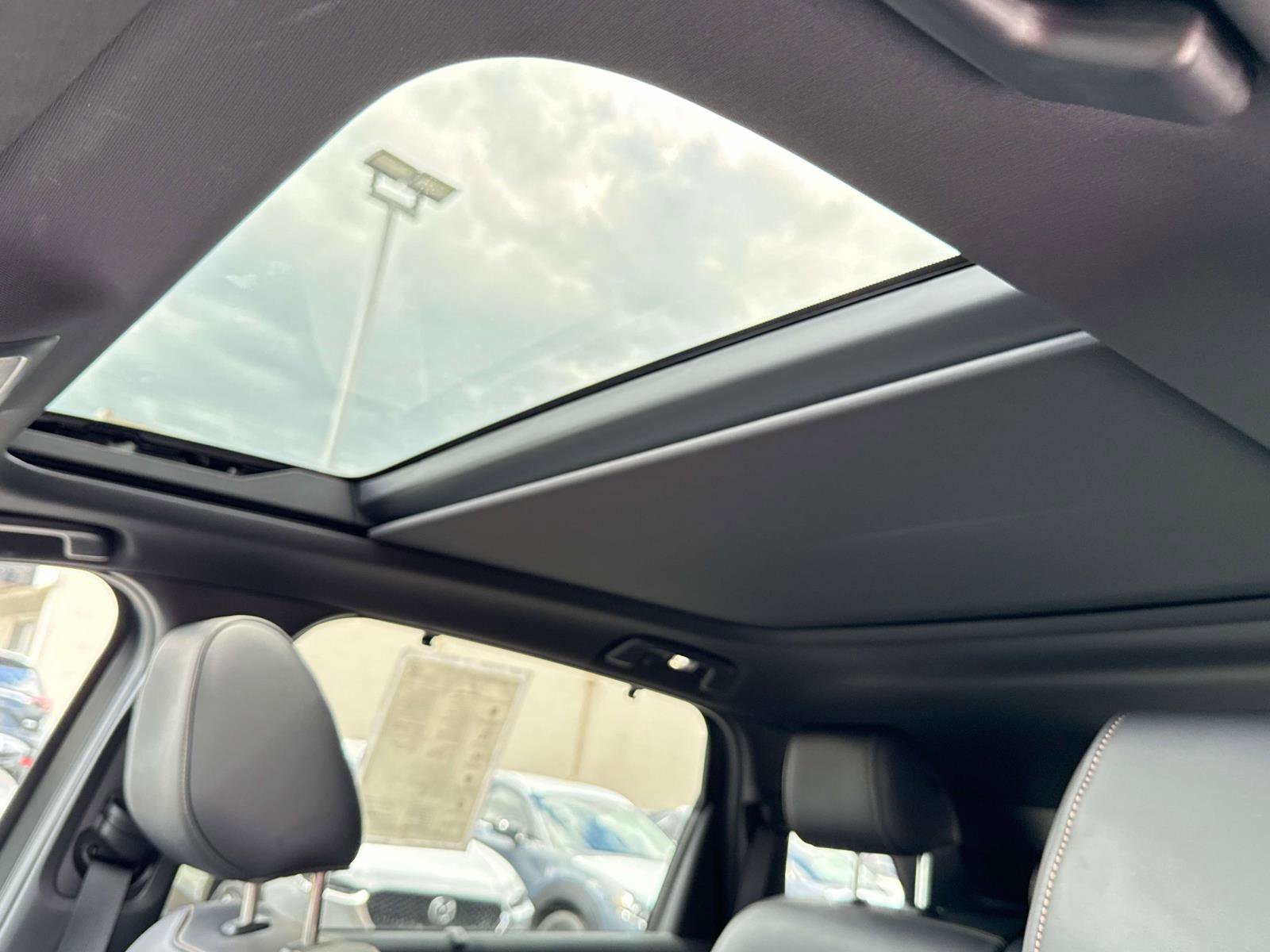 Certified 2025 MAZDA CX-70 3.3 Turbo S w/ Premium Package image 17