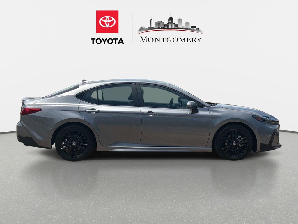 Used 2025 Toyota Camry SE FWD image 2