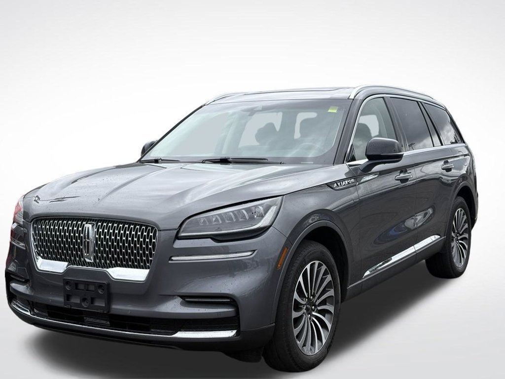 Used 2023 Lincoln Aviator AWD w/ Premium Package image 2