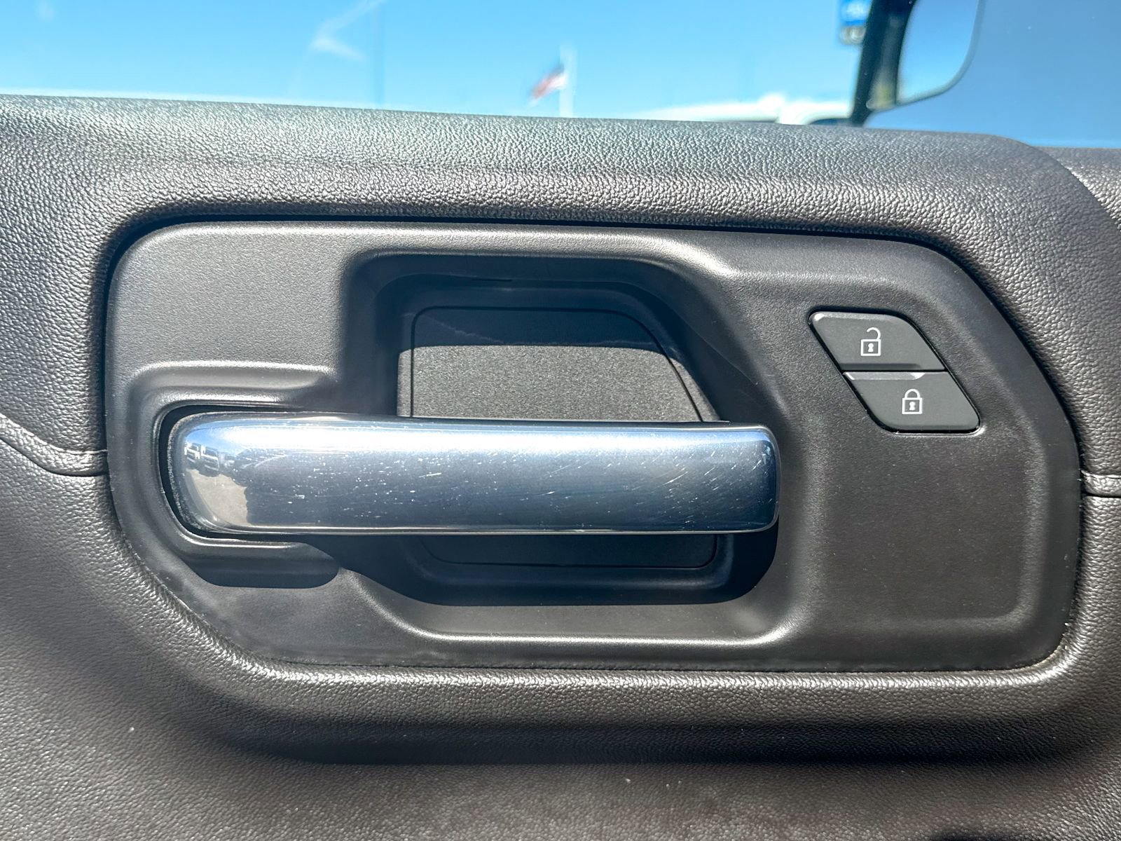 Certified 2020 Chevrolet Silverado 1500 LT w/ All-Star Edition image 17