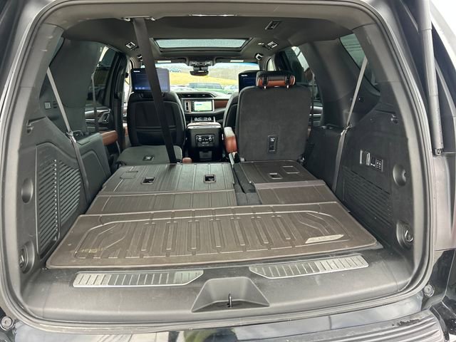 Used 2023 GMC Yukon Denali Ultimate image 48