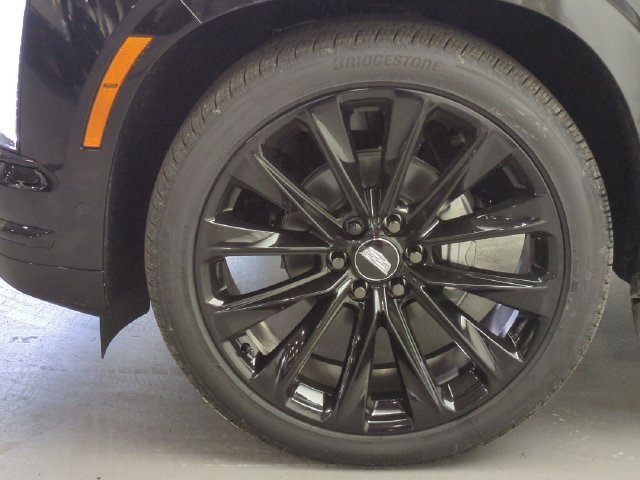 New 2026 Cadillac Escalade ESV Platinum Sport w/ LPO, ONYX Package AWD/4WD image 29