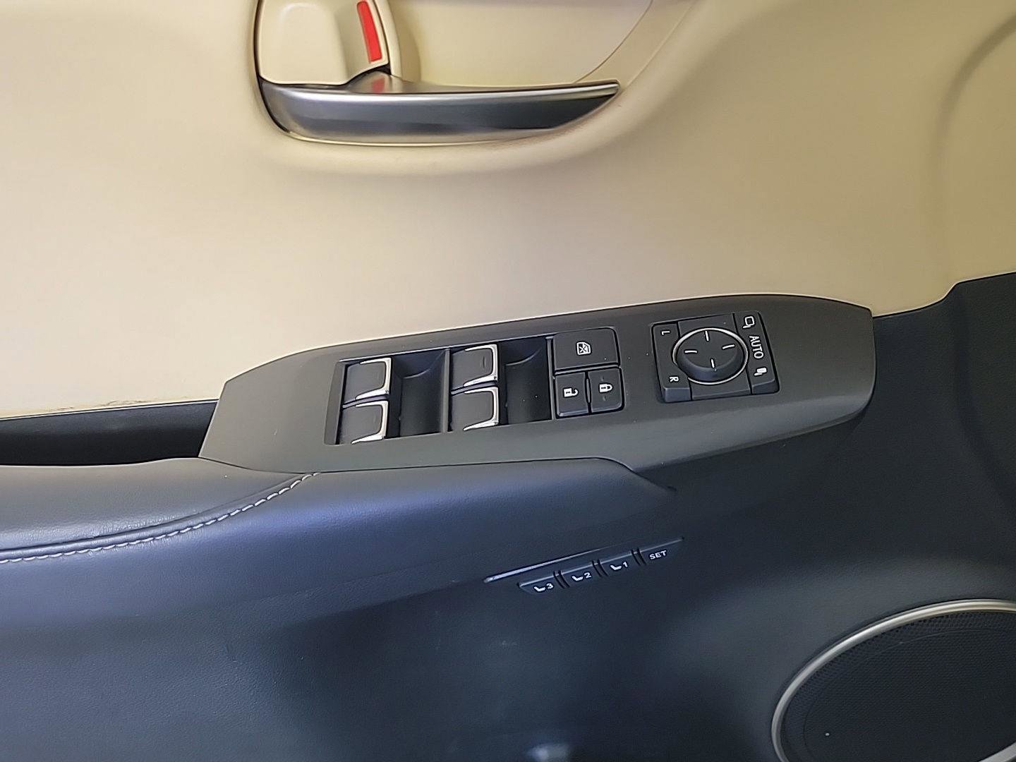 Used 2019 Lexus NX 300h AWD image 36