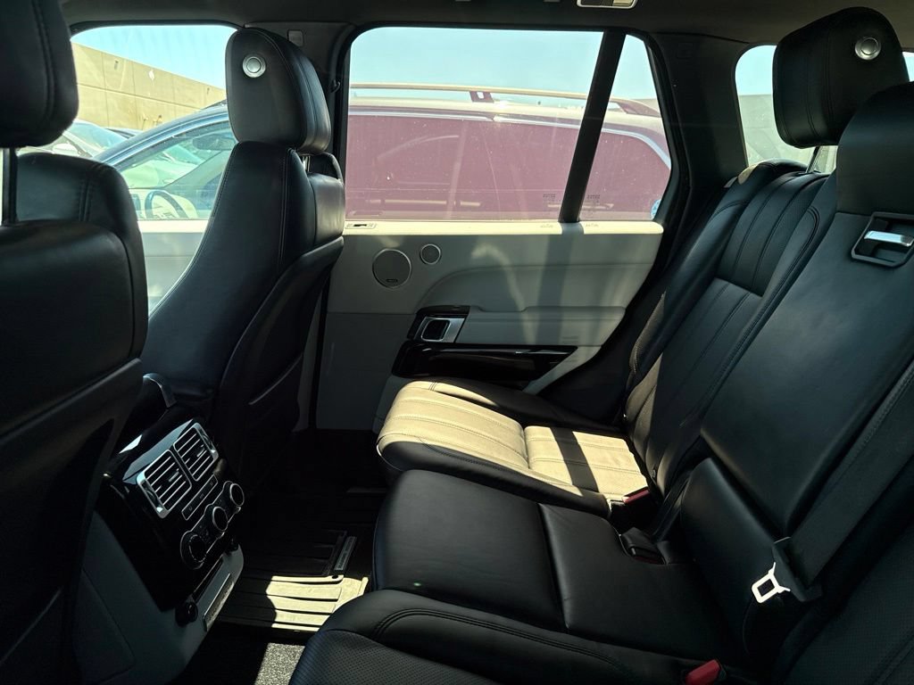 Used 2016 Land Rover Range Rover HSE AWD/4WD image 4