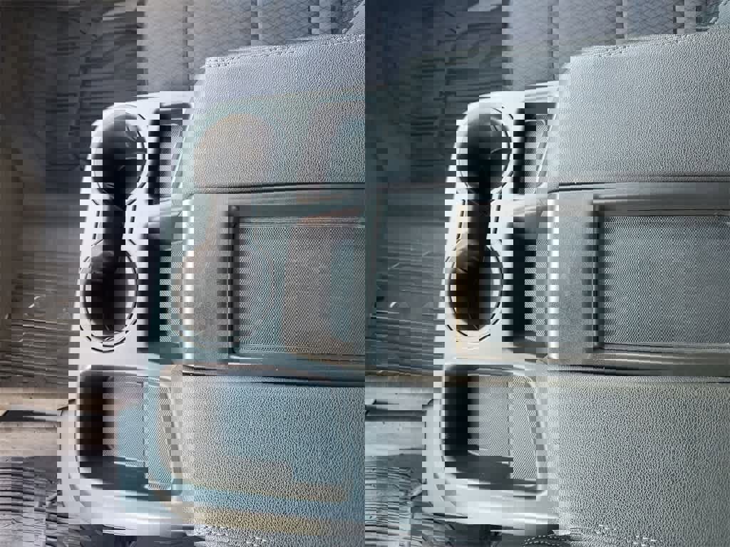 Used 2025 GMC Sierra 3500 SLE w/ SLE Value Package image 21