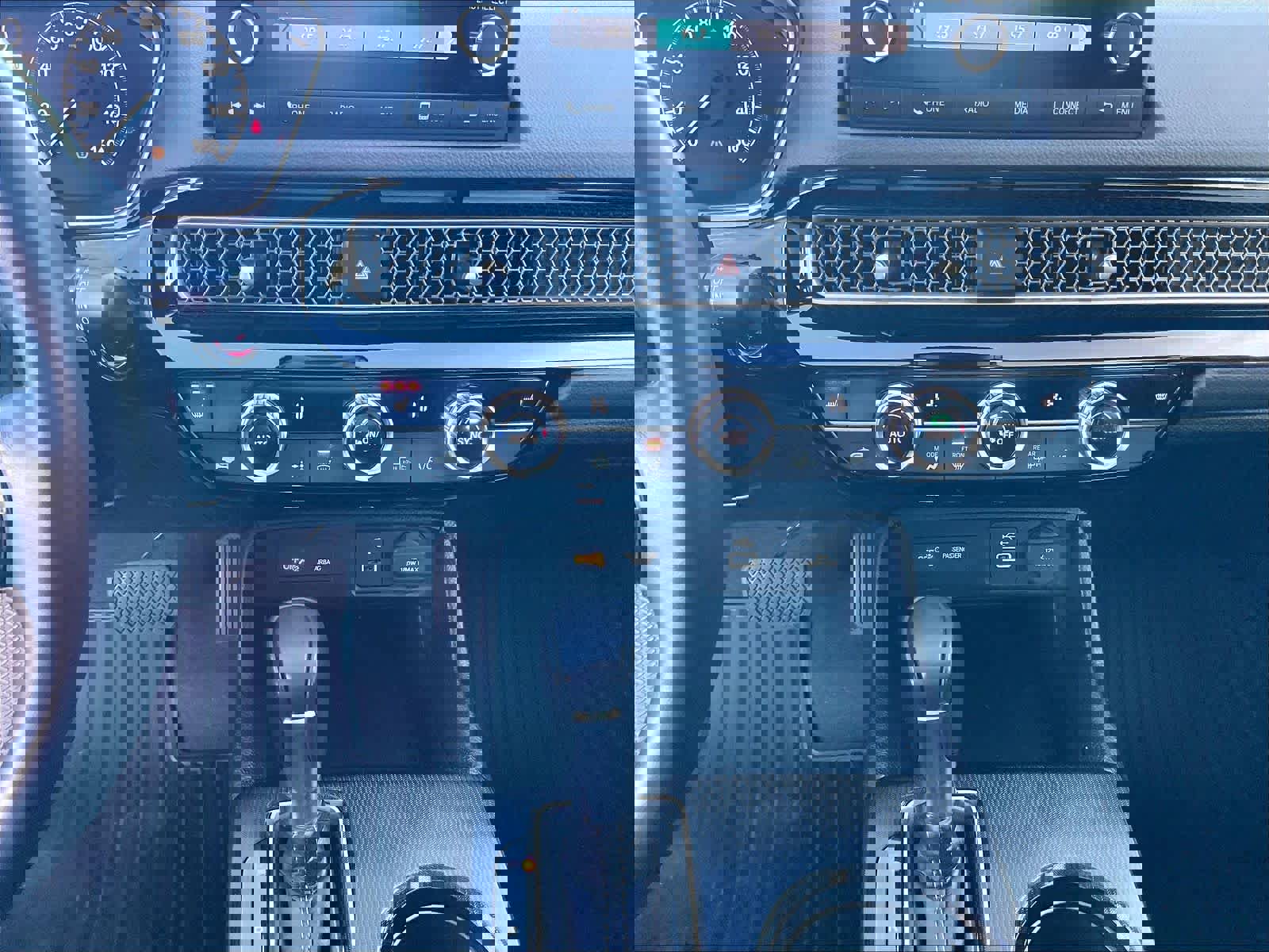 Used 2024 Honda Civic EX-L image 35