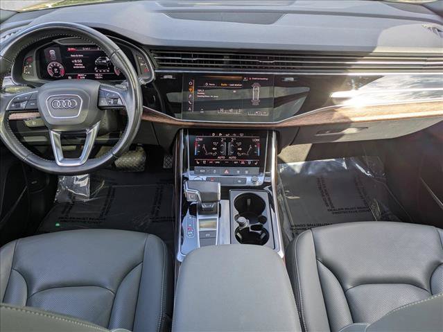 Used 2020 Audi Q8 Premium Plus w/ Premium Plus Package AWD/4WD image 22