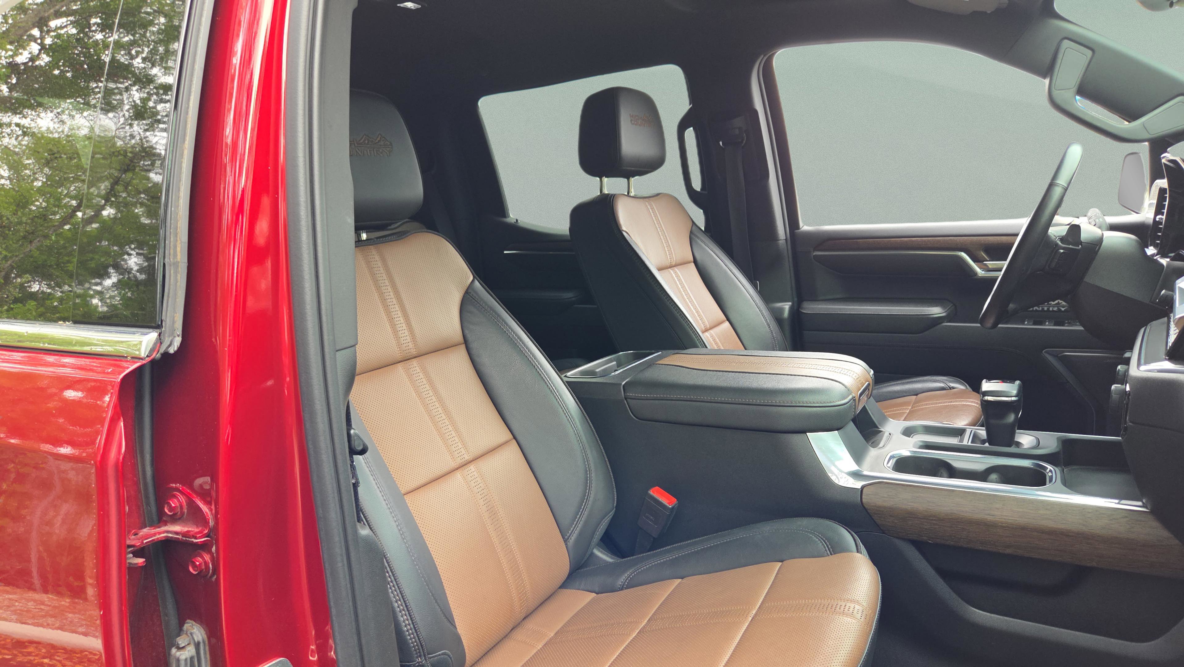 Certified 2023 Chevrolet Silverado 1500 High Country w/ Z71 Off-Road Package AWD/4WD image 15