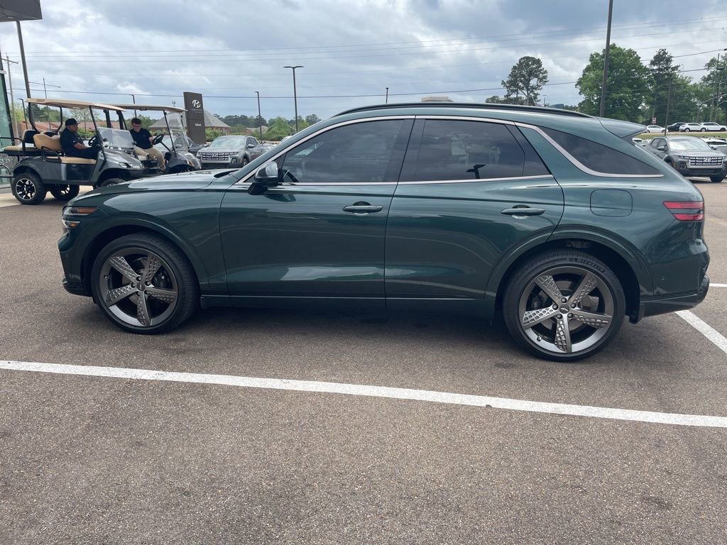 Used 2023 Genesis GV70 2.5T w/ Sport Prestige Package image 5