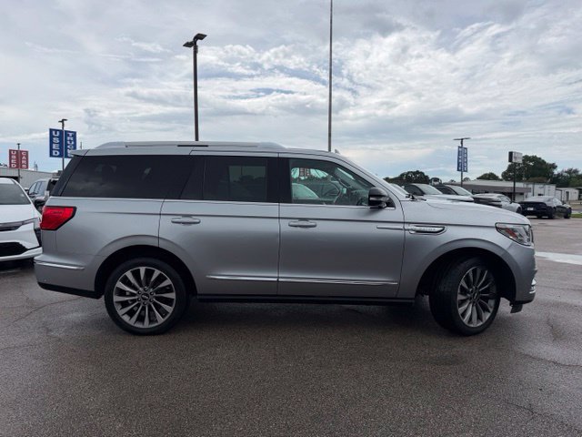 Used 2020 Lincoln Navigator Reserve w/ Equipment Group 201A Reserve RWD image 5