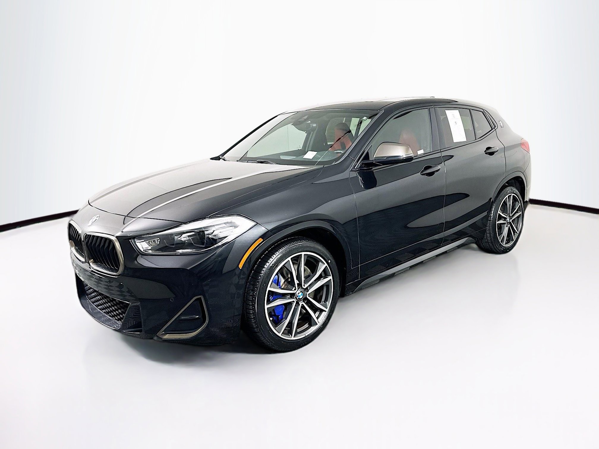 Used 2021 BMW X2 M35i image 3