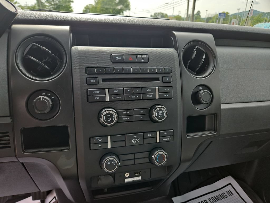 Used 2013 Ford F150 STX w/ Mid Equipment Group AWD/4WD image 19
