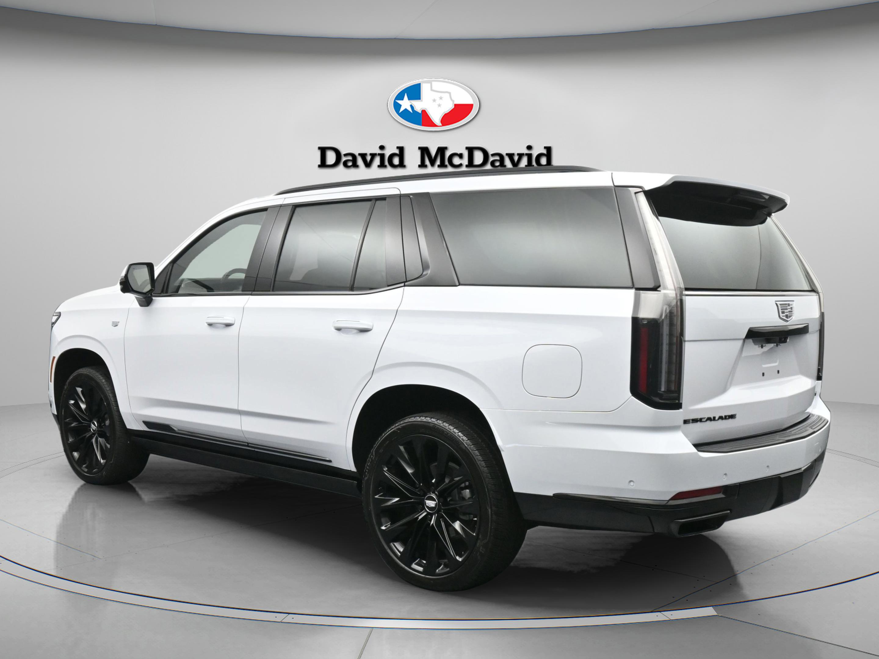 Used 2026 Cadillac Escalade Platinum Sport w/ LPO, ONYX Package image 6