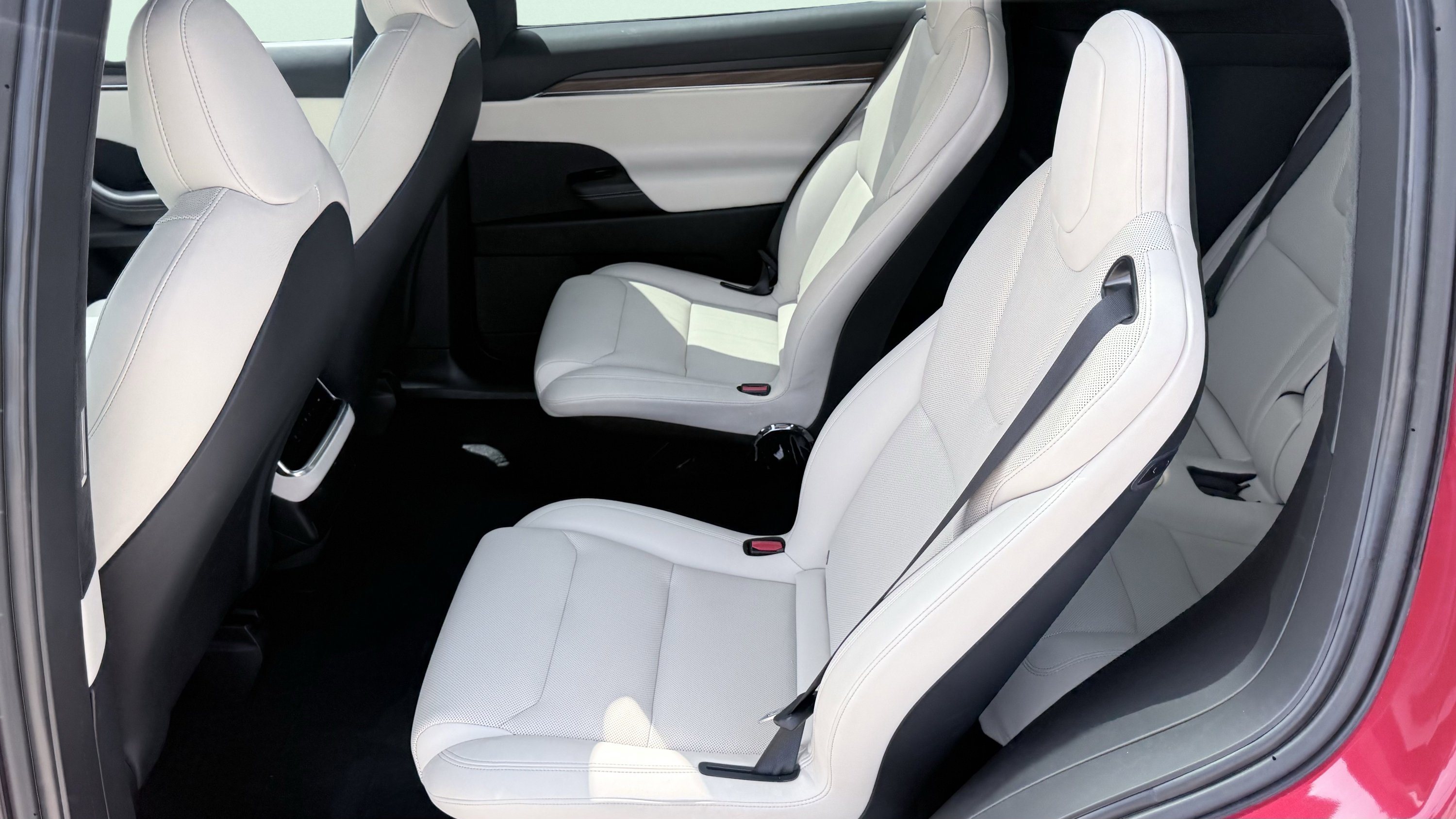 Used 2022 Tesla Model X AWD/4WD image 42