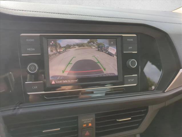 Used 2019 Volkswagen Jetta SE image 12