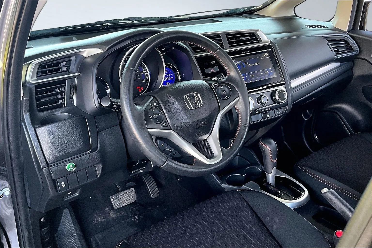 Used 2018 Honda Fit Sport image 14
