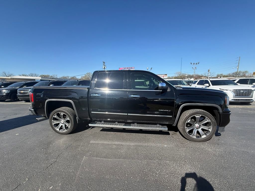 Used 2017 GMC Sierra 1500 Denali image 2