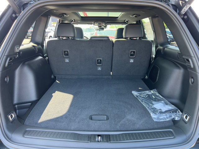 New 2026 Jeep Grand Cherokee Limited AWD/4WD image 7