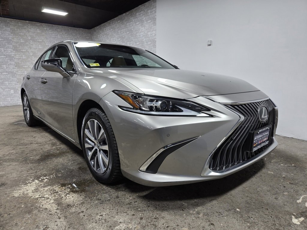 Used 2021 Lexus ES 350 w/ Premium Package image 4