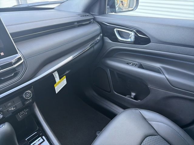 New 2026 Jeep Compass Latitude image 30