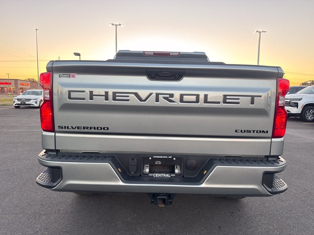Used 2026 Chevrolet Silverado 1500 Custom w/ Turbomax Blackout Package AWD/4WD image 5