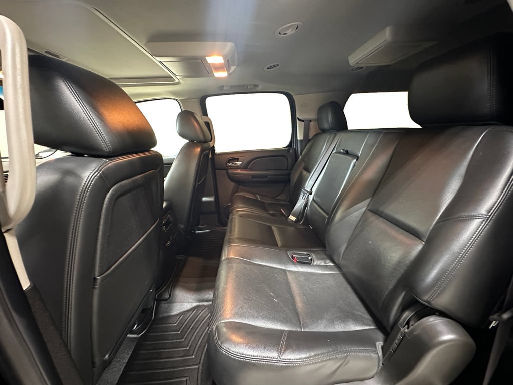 Used 2014 Chevrolet Suburban LTZ AWD/4WD image 10