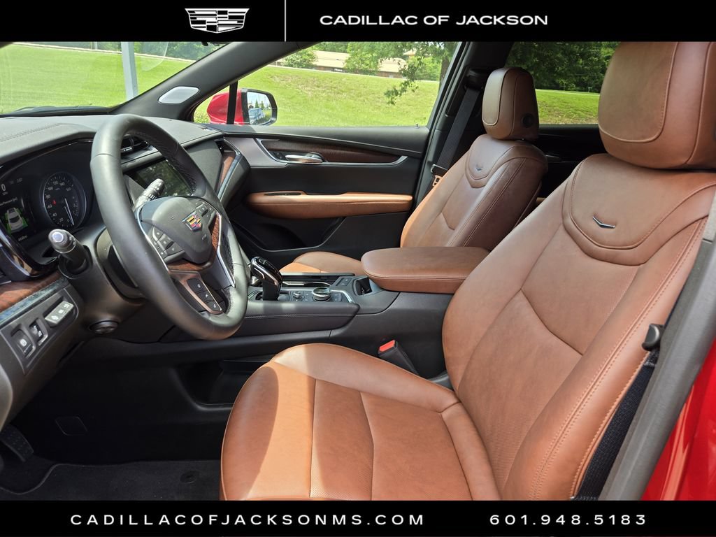 New 2026 Cadillac XT5 Premium Luxury w/ Driver Assist Package AWD/4WD image 9
