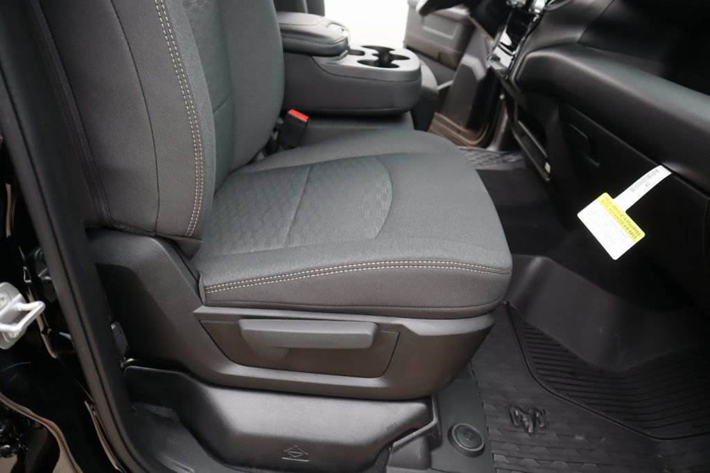 New 2026 RAM 2500 Warlock AWD/4WD image 13