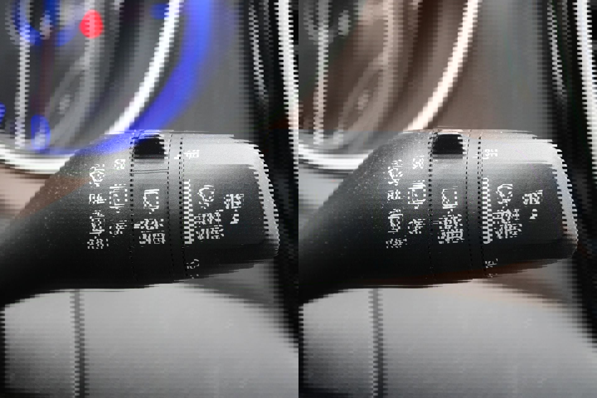 Used 2017 Chrysler Pacifica Touring-L image 34