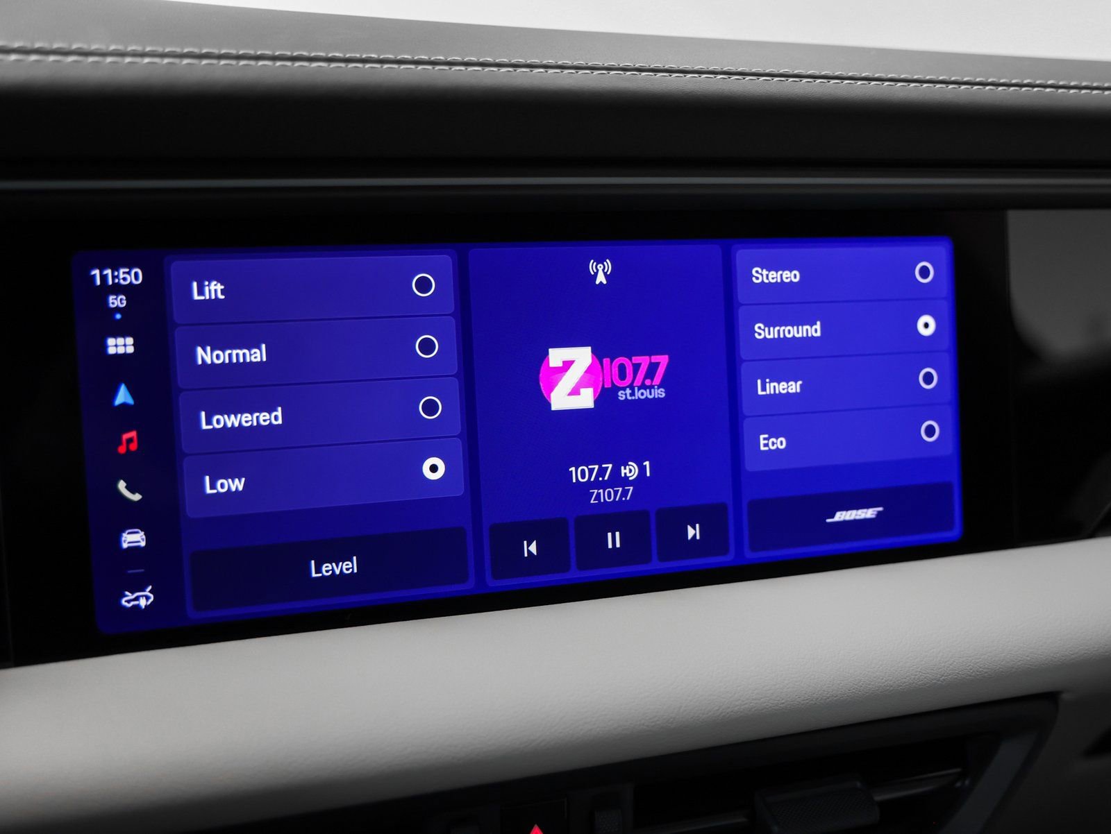 New 2025 Porsche Macan 4S Electric image 38