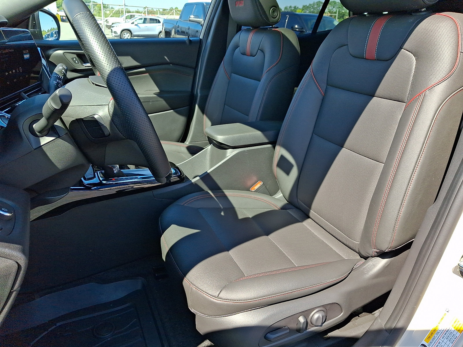 Certified 2026 Chevrolet Trax RS w/ Sunroof Package FWD image 13
