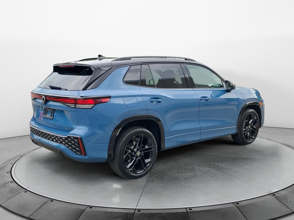 New 2026 Volkswagen Tiguan SE R-Line AWD/4WD image 7