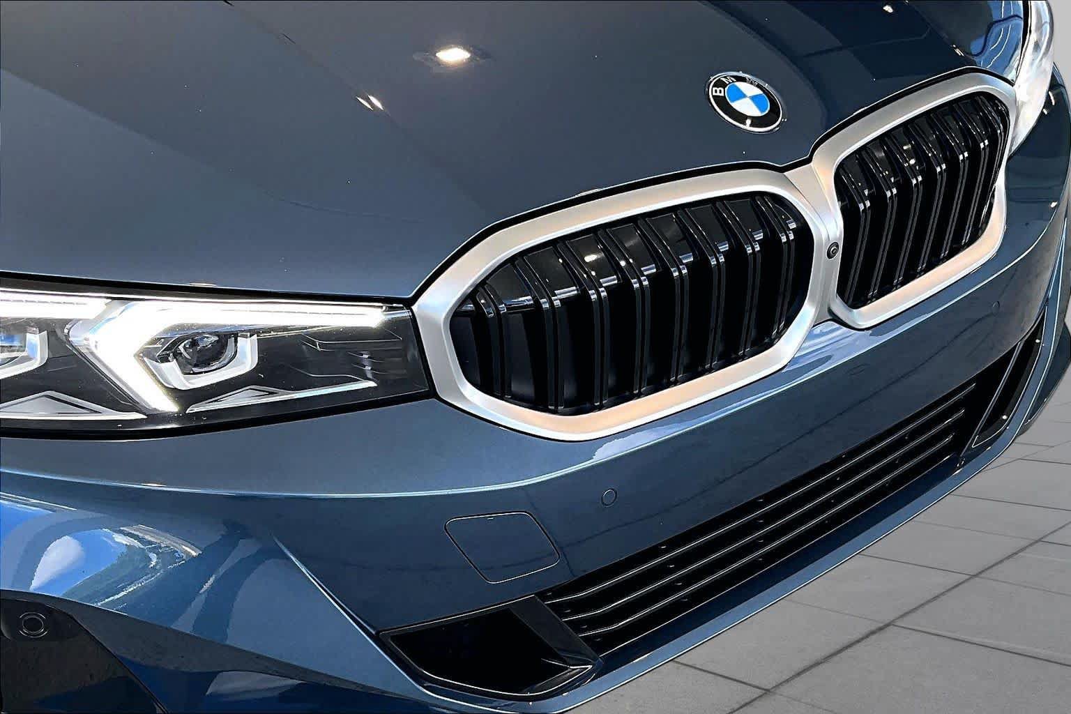 Used 2025 BMW 330i Sedan RWD image 29