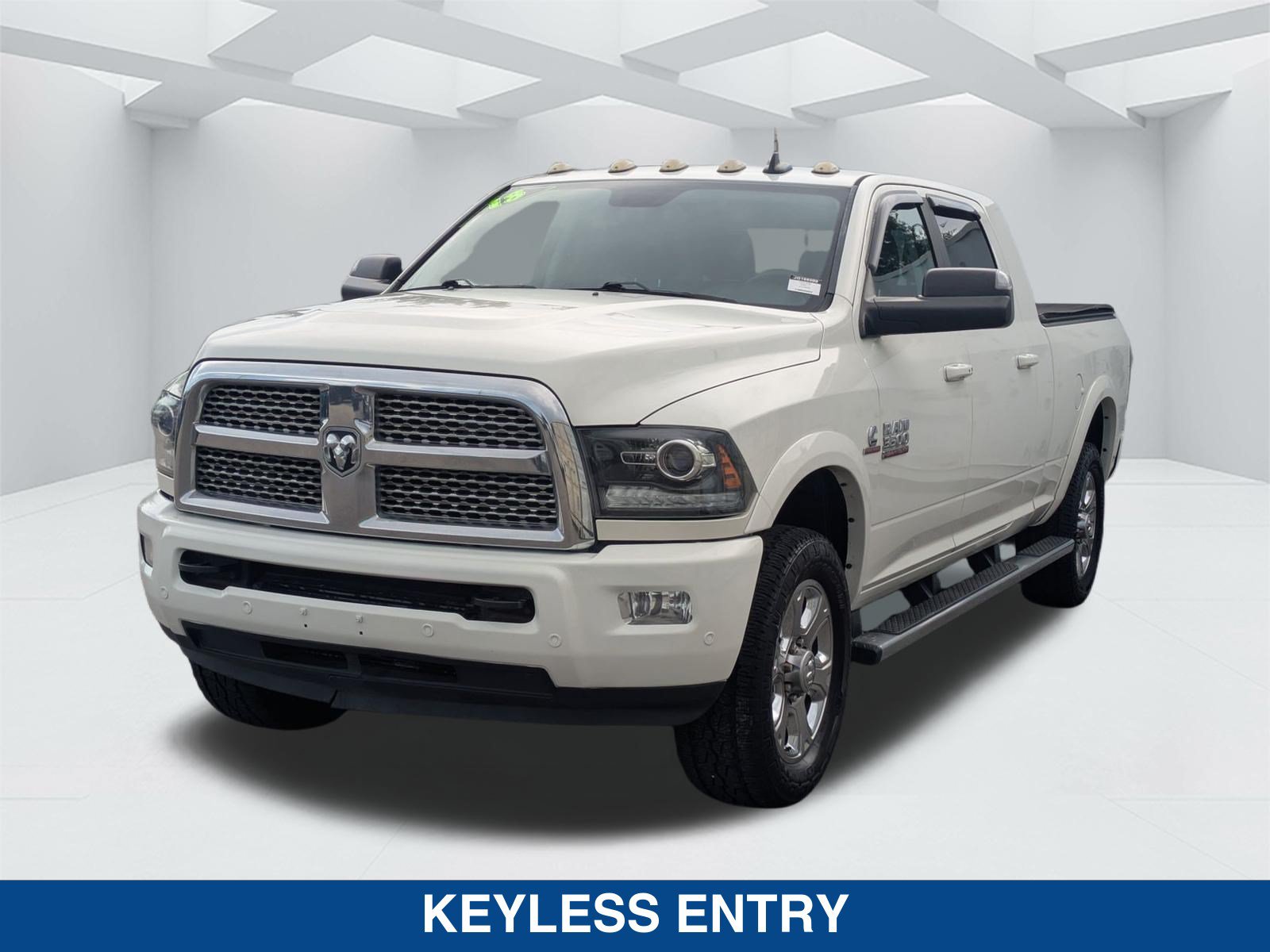 Used 2018 RAM 3500 Laramie w/ Sport Appearance Group AWD/4WD image 8