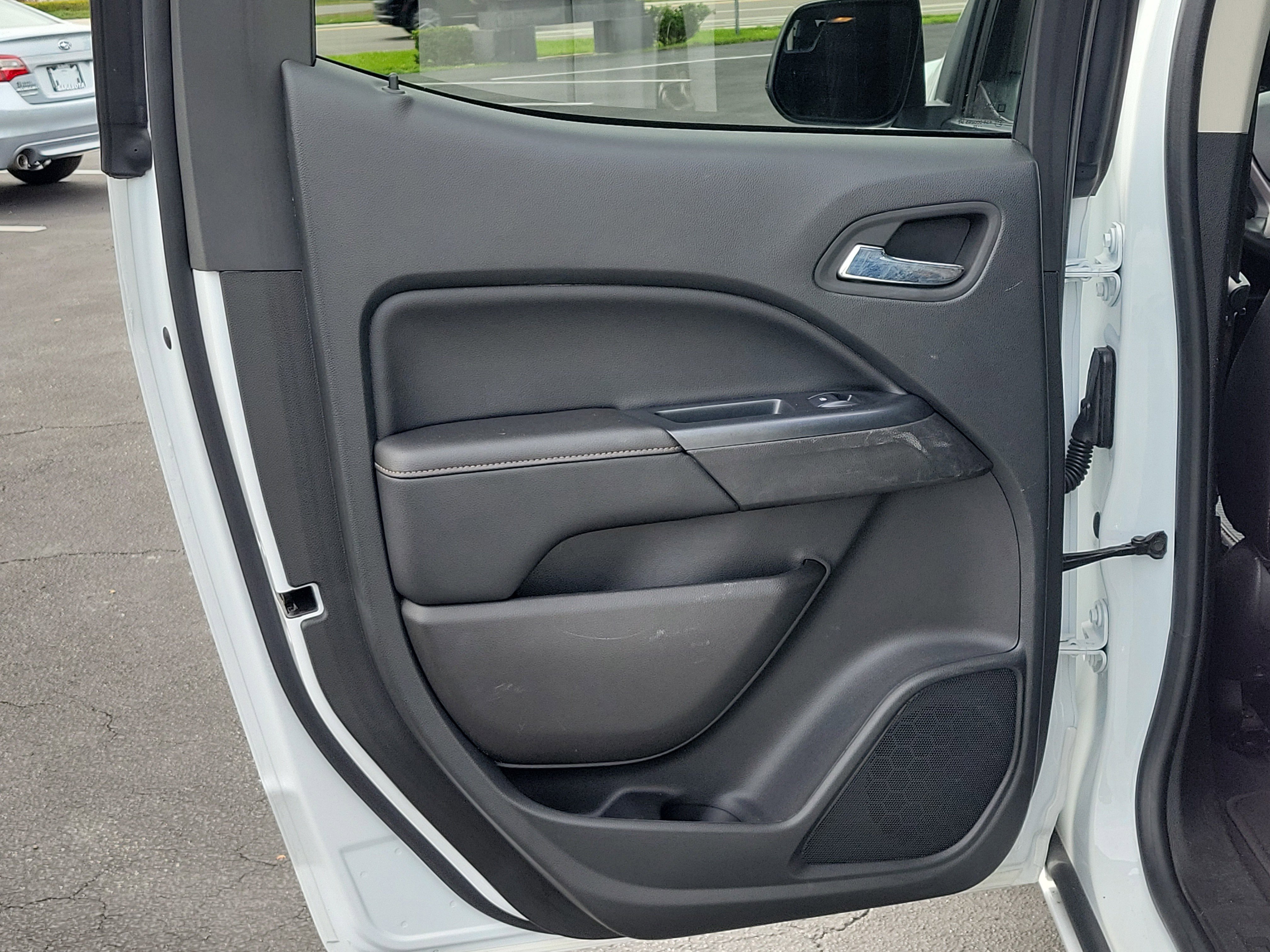 Used 2022 GMC Canyon AT4 image 14