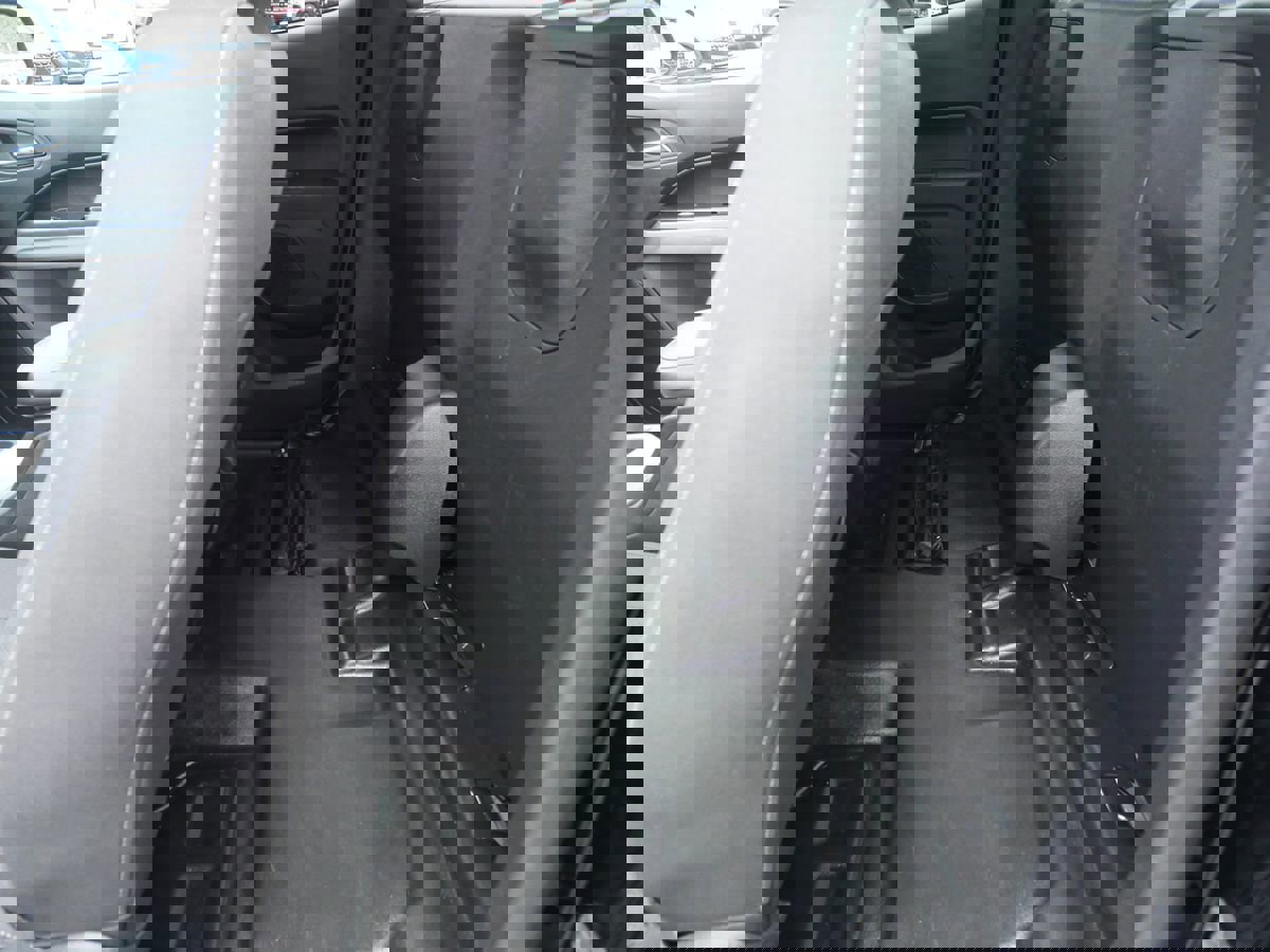 Used 2022 Chevrolet Colorado LT w/ Fleet Safety Package image 17